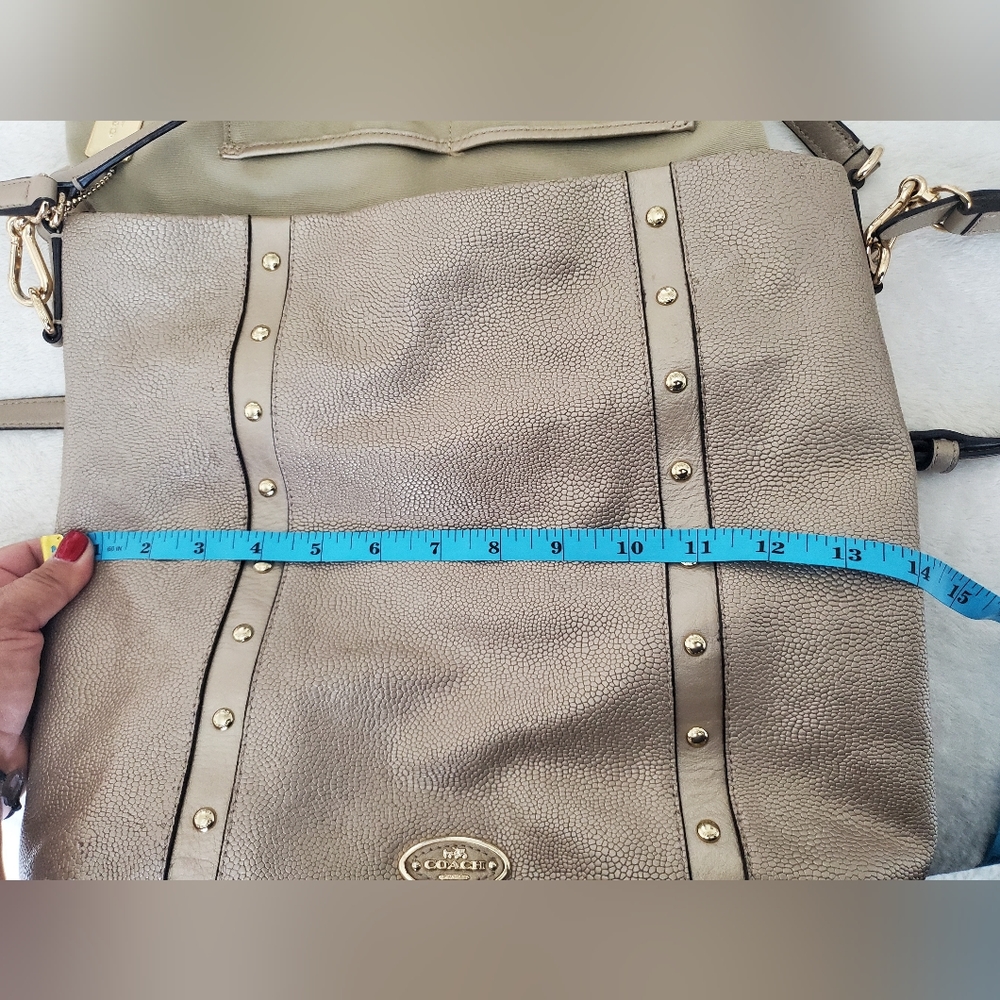 Coach Bag GUC - Picture 12 of 15